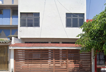 Casa en  Calle Isla Madeira, Jardines De La Cruz, Guadalajara, Jalisco, México