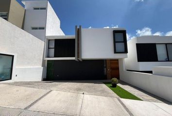 Casa en condominio en  Zibatá, Querétaro, México