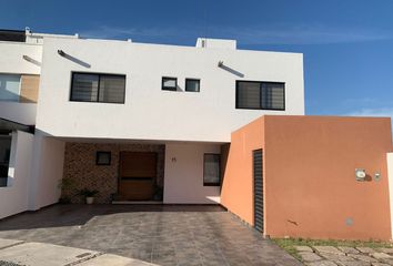 Casa en  Colinas Del Bosque, Corregidora, Corregidora, Querétaro