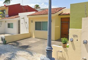 Casa en  Río Rhin, Fovissste 100, Fluvial Vallarta, Puerto Vallarta, Jalisco, México