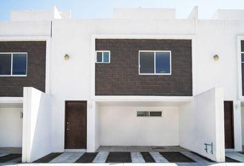 Casa en fraccionamiento en  Plaza Pedregal, Anillo Periférico Ecológico, Arboledas Del Pedregal, Los Héroes Puebla 1° Sección, Puebla De Zaragoza, Puebla, México