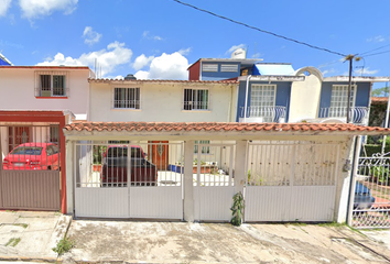 Casa en  Celestino Martínez Collantes 28, La Gachupina, 91520 Coatepec, Ver., México