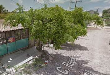 Casa en  Calle República Del Perú, Lomas Del Calvario, Puerto Vallarta, Jal., México