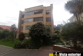 Departamento en  Santa Lucia Alta, Kennedy, Quito