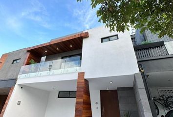 Casa en fraccionamiento en  Parque Cuernavaca, Boulevard Cuernavaca, Lomas De Angelópolis, Puebla De Zaragoza, Puebla, México