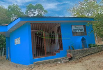 Casa en  Vereda Manuel Sur, Ricaurte, Cundinamarca, Colombia