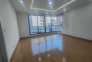 Suite en  Av. Eloy Alfaro 2407, Quito 170135, Ecuador