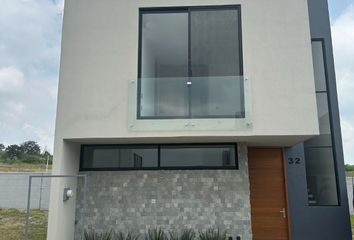 Casa en fraccionamiento en  Boulevard Valle Imperial, La Periquera, Nuevo México, Jalisco, México