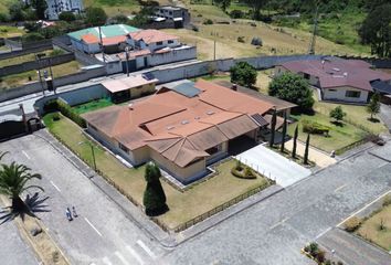 Casa en  Las 4 Esquinas De Fajardo, 9 De Agosto, Sangolquí, Ecuador