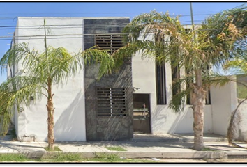 Casa en  Avenida Del Consuelo, Rincón San Antonio, Gómez Palacio, Durango, México