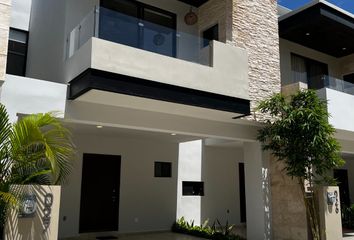 Casa en  Selvanova Coto 9, Playa Del Carmen, Quintana Roo, México