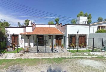 Casa en  De Las Moras 107, Jurica Pinar, 76100 Santiago De Querétaro, Qro., México