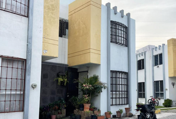 Casa en fraccionamiento en  Valle Esmeralda, Guadalupe De Las Arenas, Emiliano Zapata, Morelos, México