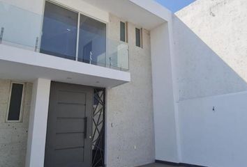 Casa en fraccionamiento en  El Mayorazgo Residencial, Camino A Capellanía De Loera, Autopista Poniente, León, Guanajuato, México