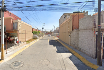 Casa en  C. Bosques De Los Alamos 1, Los Heroes Tecamac, 55764 Ciudad De México, Méx., México