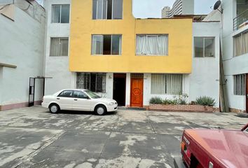 Casa en  Risso, Lima