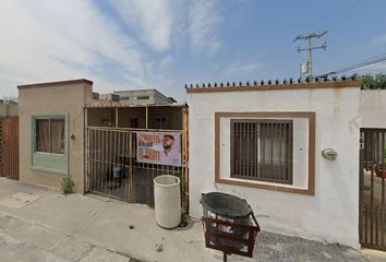 Casa en  Calle Cacao, Alberos, Praderas De Cadereyta Sector B, Cadereyta Jiménez, Nuevo León, México