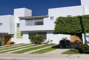 Casa en  Blvrd De Los Gobernadores 1002-int 31, Villas Del Cimatario, Monte Blanco Iii, Santiago De Querétaro, Querétaro, México