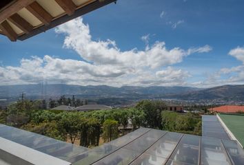 Casa en  Nayón, Quito