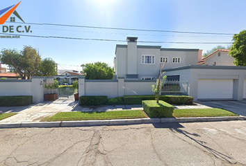 Casa en  Avenida Alvaro Obregon 1736, Nueva, Mexicali, Baja California, México