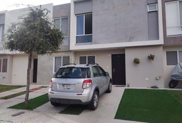 Casa en fraccionamiento en  Zákia Querétaro, Paseos De Zakia Poniente, Santiago De Querétaro, Querétaro, México