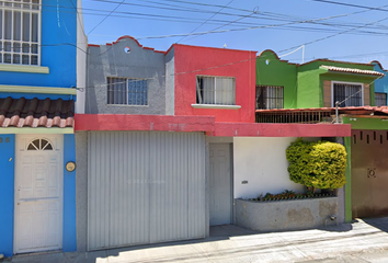 Casa en  P.º De La Calzada 138, Bosques De La Alameda, 38033 Celaya, Gto., México