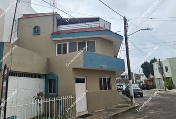 Casa en  Aguililla 7, Colonia, Uruapan, Michoacán, México