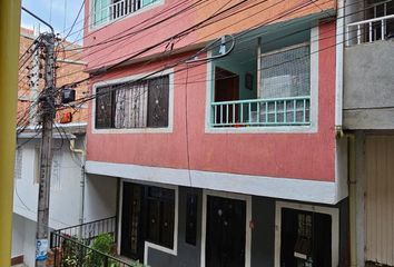 Casa en  Estacion De Policia La Cumbre, Carrera 11 Este, Floridablanca, Santander, Colombia