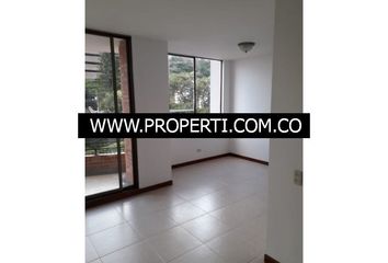 Apartamento en  Altos Del Poblado, Medellín