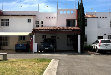 Casa en fraccionamiento en  Cto. Del Nogal 108, 45654 Altus Bosques, Jalisco, México