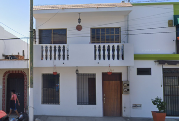 Casa en  Av. Zaragoza 502, Centro, Mazatlán, Sinaloa, México