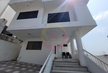 Casa en  R39q+x6g, Guayaquil 090615, Ecuador