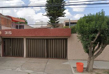 Casa en  Julio Betancourt, Las Aguilas 3ra Sección, San Luis Potosí, México