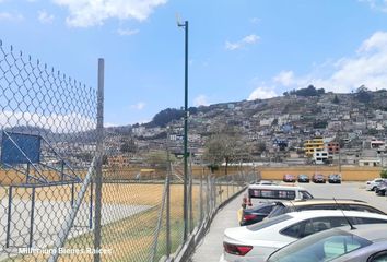 Casa en  Qg76+vf2, Via Principal, Quito 170145, Ecuador