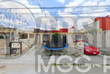 Casa en  Gertrudis Bocanegra Sm 223, Paseos Kabah, 77517 Cancún, Q.r., México