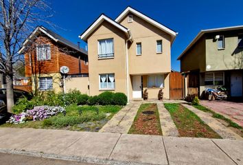 Casa en  Avenida Camino Al Volcán 05879, Puente Alto, Chile