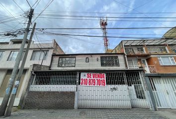 Casa en  Calle 69a #70-52, Bogotá, Colombia