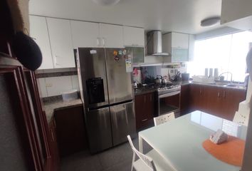 Departamento en  Avenida Monte De Los Olivos, Santiago De Surco, Perú