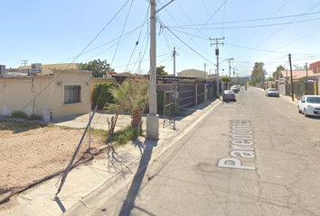 Casa en  Paredones, Villanova, Mexicali, B.c., México