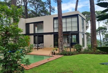 Casa en  Santa María Ahuacatlan, Valle De Bravo