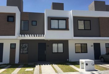 Casa en  Calle Paseo De Alcatraces, Zakia, Querétaro, México