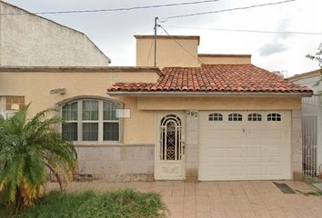 Casa en  Av Costera 293, Villas De La Hacienda, Torreón, Coahuila De Zaragoza, México