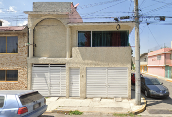 Casa en  Lago Tanganica, Ocho Cedros, Toluca De Lerdo, Estado De México, México