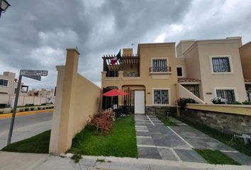 Casa en fraccionamiento en  Paseo De Los Viñedos, Santa María Tecajete, Zempoala, Hidalgo, 43845, Mex