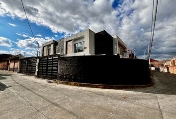 Casa en  Avenida Don Bosco, Cuenca, Ecuador