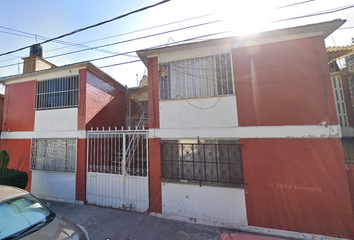 Casa en  Valle Diez Mil Humos, Valle De Aragon 1ra Sección, Ciudad Nezahualcóyotl, Estado De México, México