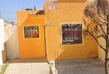 Casa en  Salvador 204, Chulavista, Hacienda Santa Fe, Jalisco, México