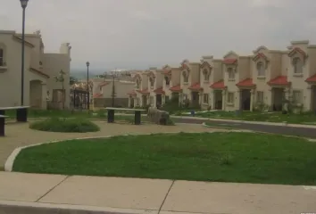 Casa en fraccionamiento en  Paseos De Santiago, Tonalá, Jalisco