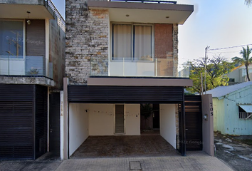 Casa en  Avenida Lazaro Cárdenas, Maria De La Piedad, Coatzacoalcos, Veracruz, México