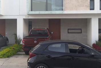 Casa en  Bella Vicenza, Calle Vicenza, Lomas Del Sur, Bosques Santa Anita, Jalisco, México